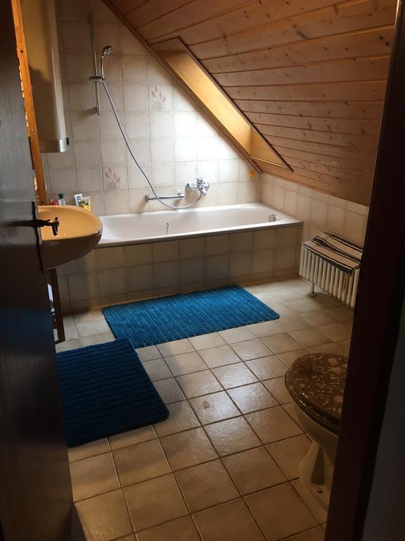 Holiday Apartment Bombach Кенцинген Екстериор снимка